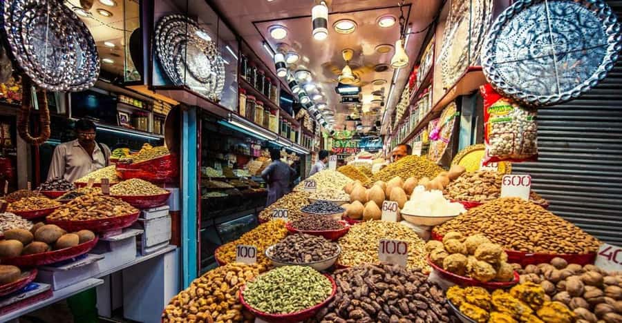 Delhi: Private Shopping Tour with Guide and Transfer - Who this Delhi shopping tour suits best