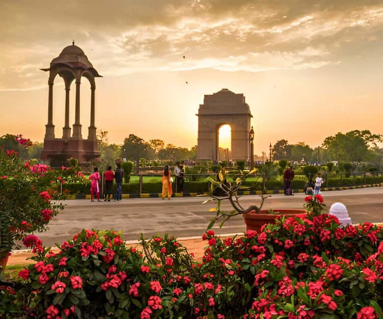 Delhi: Private Spiritual Sites Car Tour with Lunch and Entry - How you’ll spend your 8 hours