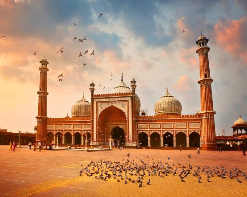 Delhi: Private Spiritual Sites Car Tour with Lunch and Entry - Start with Jama Masjid, then spot Red Fort from the road