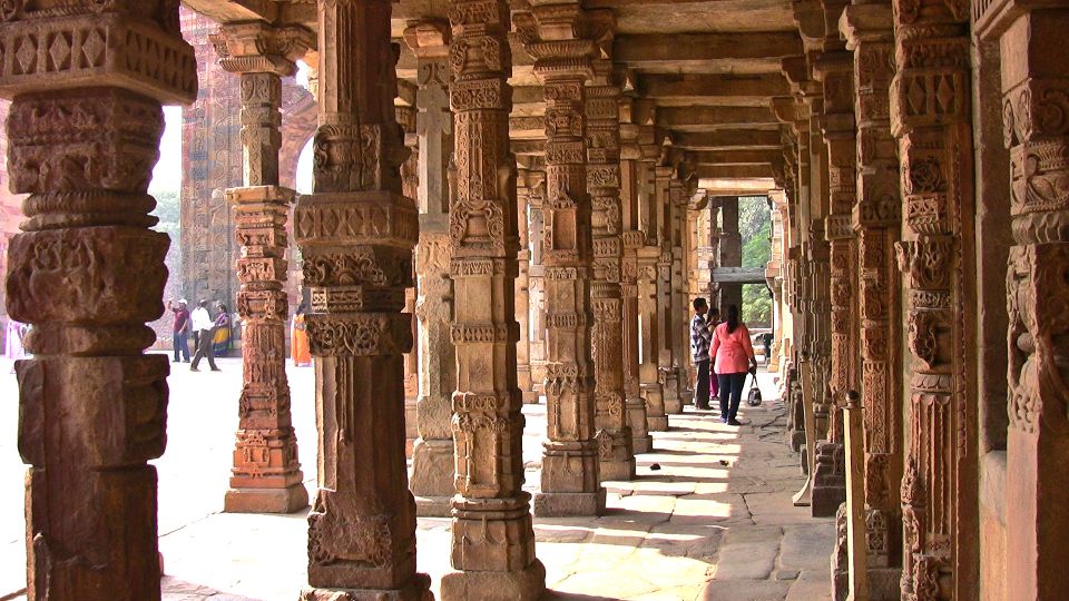 Delhi: Private Tour of Old & New Delhi with Optional Tickets - Khari Baoli Spice Market and Agrasen Ki Baoli: Small Stops, Big Atmosphere