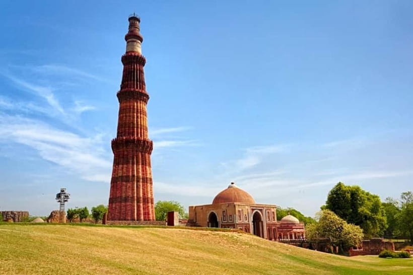 Delhi: Qutub Minar UNESCO World Heritage Site Walking Tour - Qutub Minar: the 73-meter moment you feel instantly