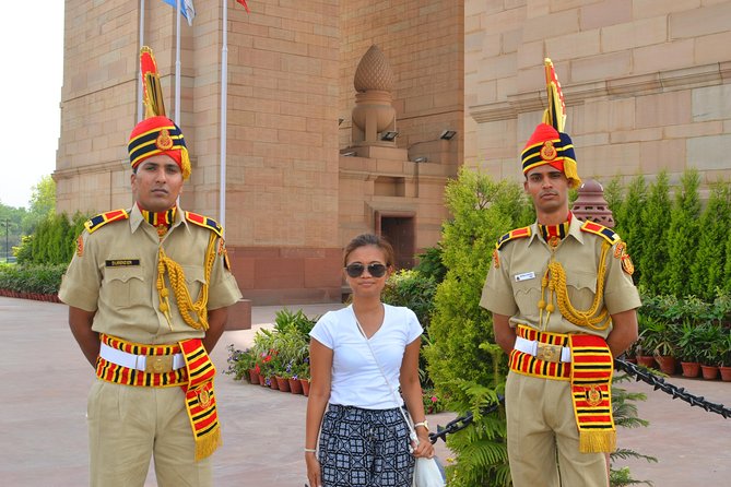 Delhi Shopping Tour - Private & Custom - Stop 1 in New Delhi: Markets for Fabrics, Jewelry, Handicrafts, and More
