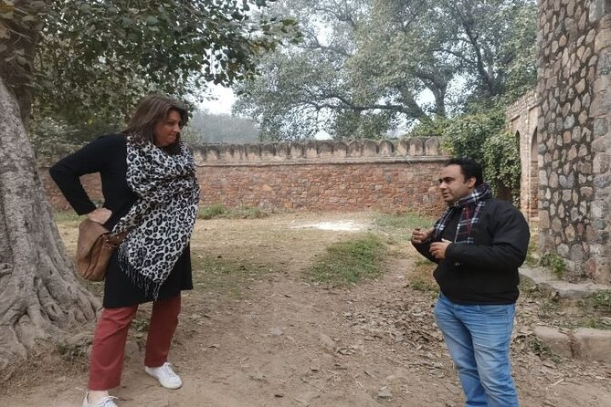 Delhi Sightseeing Tour: Top Monuments & City Highlights - Pickup and getting around: pickup zones, car comfort, and a tuk-tuk break