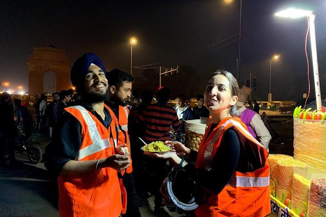 Delhi Starry Night Cycling Tour - Safety on Delhi Streets: Helmets, Vests, and a Guide Who Manages the Chaos