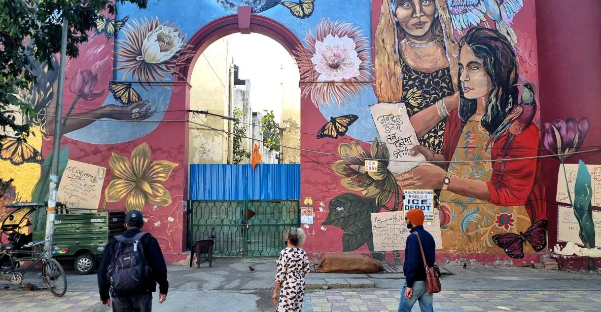 Delhi Street Art Tour: Explore the Murals & Visit a Stepwell - Lodhi’s street art: more than pretty walls
