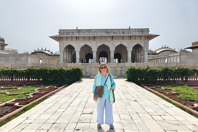 Delhi: Taj Mahal Agra Fort & Baby Taj Tour by Car with Fast Entry - DoubleTree by Hilton lunch: a real break, not a rushed stop