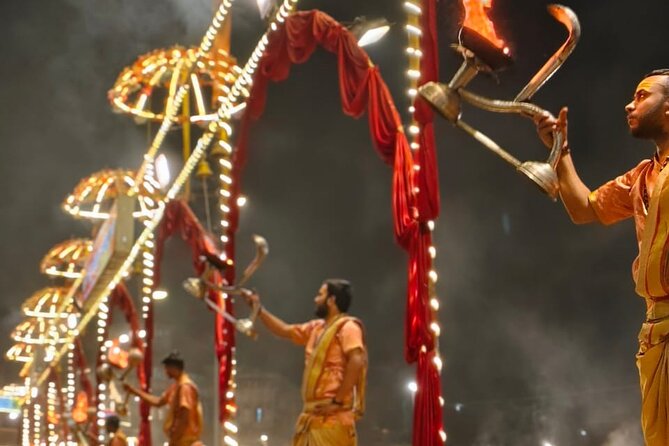 Delhi to Varanasi: Tour to the Sacred Ganga Aarti Ceremony - Old City by Cycle-Rickshaw: Markets, Lanes, and Control