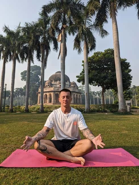 Delhi: Yoga in Lodhi Garden - Getting There: AC Hotel Pickup and a Simple Meeting Rhythm