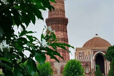 Delhi's historical 7 hours experience tour - Jama Masjid: Shah Jahan’s huge mosque, built 1650 to 1656