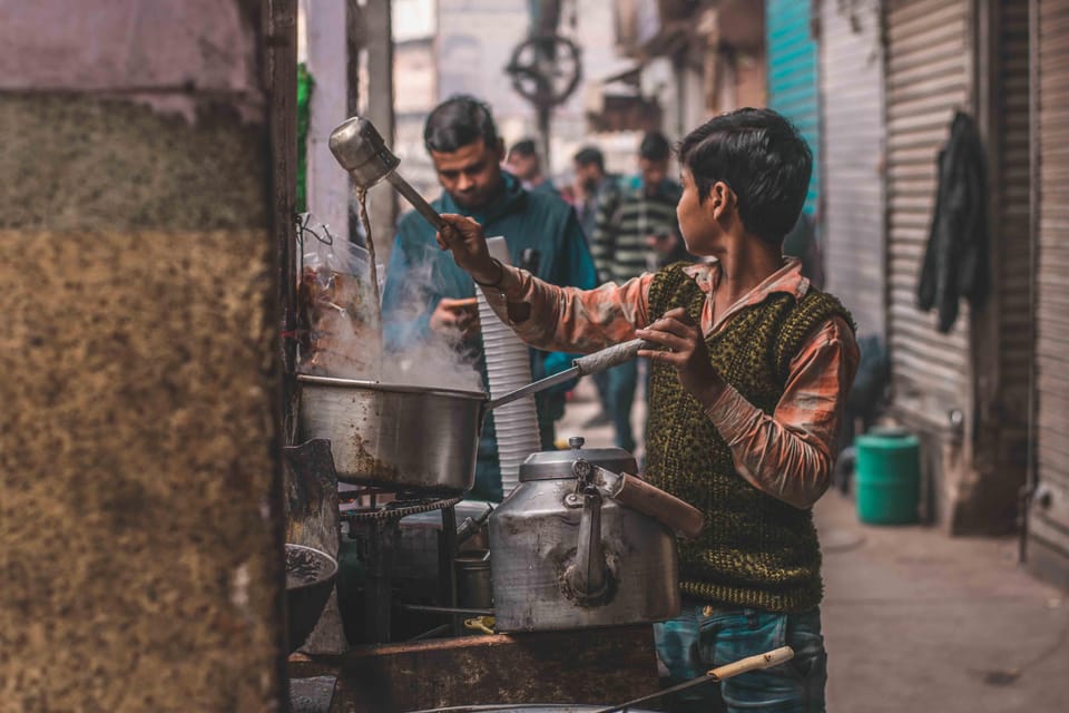 Discover Old Delhi: 3-Hour group tour with pick-up & drop - Who your guide can be—and why the small stuff matters