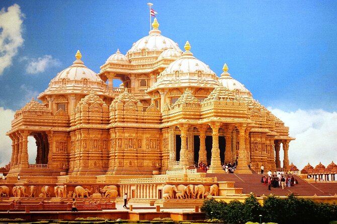 Divine Temples Tour in Delhi - How this private temple route works in 4–6 hours