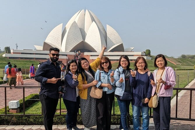 Exclusive Full-Day Guided Tour of Old and New Delhi - Key Highlights You’ll Actually Notice