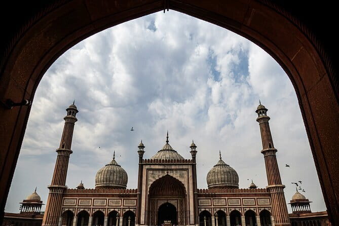 Exclusive Full-Day Guided Tour of Old and New Delhi - 8AM to 10AM Pickup and the Tuk-Tuk Start at Sunheri Masjid