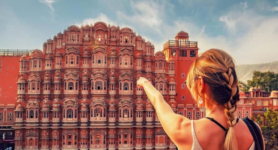 Explore Chandni Chowk: Old Delhi Private Tuk Tuk & Food Tour - Jama Masjid first stop: Mughal scale and what to expect