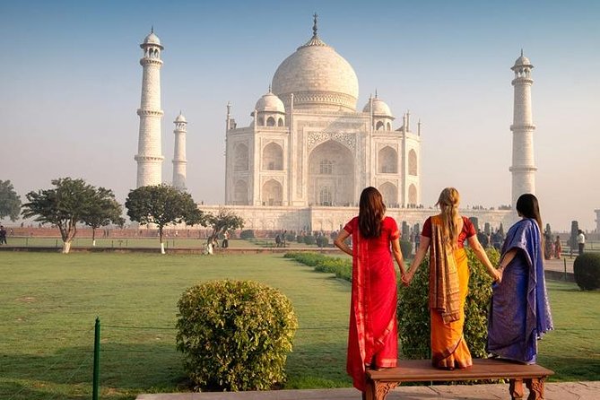 Five Day - Private Luxury Golden Triangle Tour to Agra & Jaipur From New Delhi. - First Stop Day 1: Qutub Minar, Lotus Temple, Jama Masjid, and Old Delhi Markets