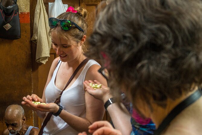 Food Walk With Chef Rajeev - Lunch and snacks: not just included, but strategically timed