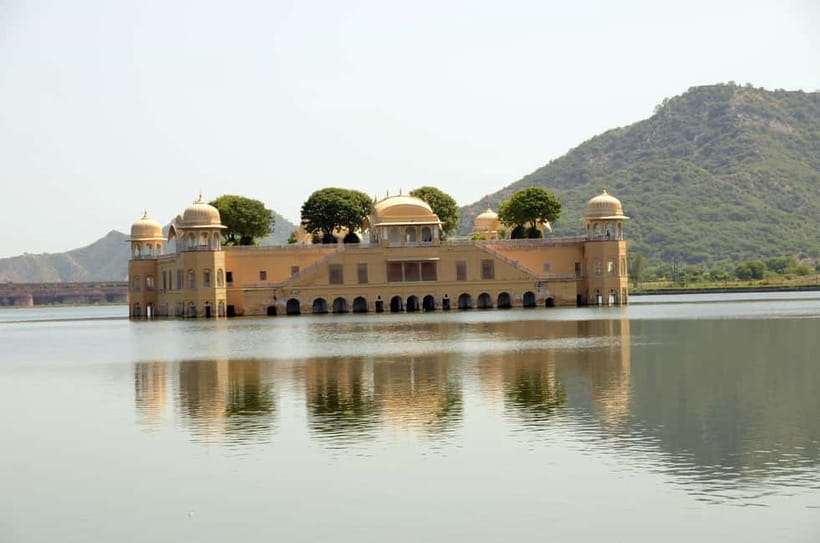 From Delhi: 2-day Golden Triangle trip to Agra and Jaipur - Key highlights that make this 2-day Golden Triangle work