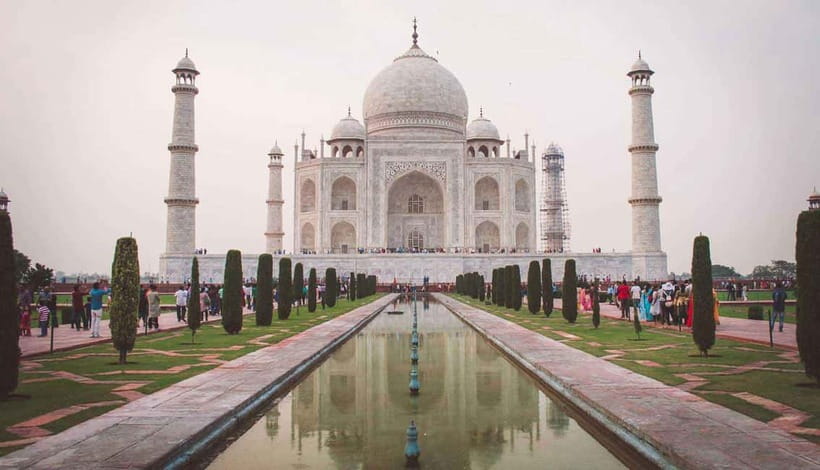From Delhi: 2-day Golden Triangle trip to Agra and Jaipur - The drive and the hotel night: staying sane between Agra and Jaipur
