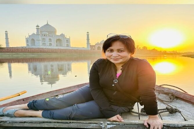 From Delhi: 2-Day Taj Mahal & Jaipur Express Tour (Hotel & Guide) - Agra in one day: Taj Mahal, Agra Fort, and a real sense of scale