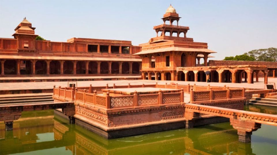 From Delhi: 2 Days Overnight Taj Mahal & Agra Private Tour - Fatehpur Sikri: the ghost city built in the 16th century