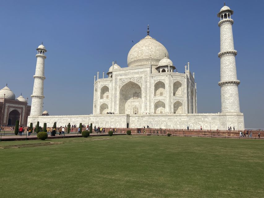 From Delhi: 2 Days Taj Mahal & Agra Tour With Fatehpur Sikri - Taj Mahal closure day and who should rethink the plan