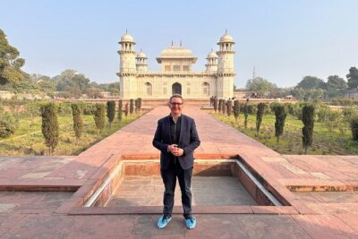 From Delhi: 2 Nights 3 Days Golden Triangle Delhi, Agra, Jaipur Tour - Chandni Chowk, Bangla Sahib, and Lotus Temple: the free stops that change the mood