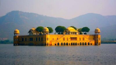 From Delhi: 3-Day Private Golden Triangle Tour with Hotels - Day 1 in Delhi: Red Fort Area, Jama Masjid, Raj Ghat, India Gate