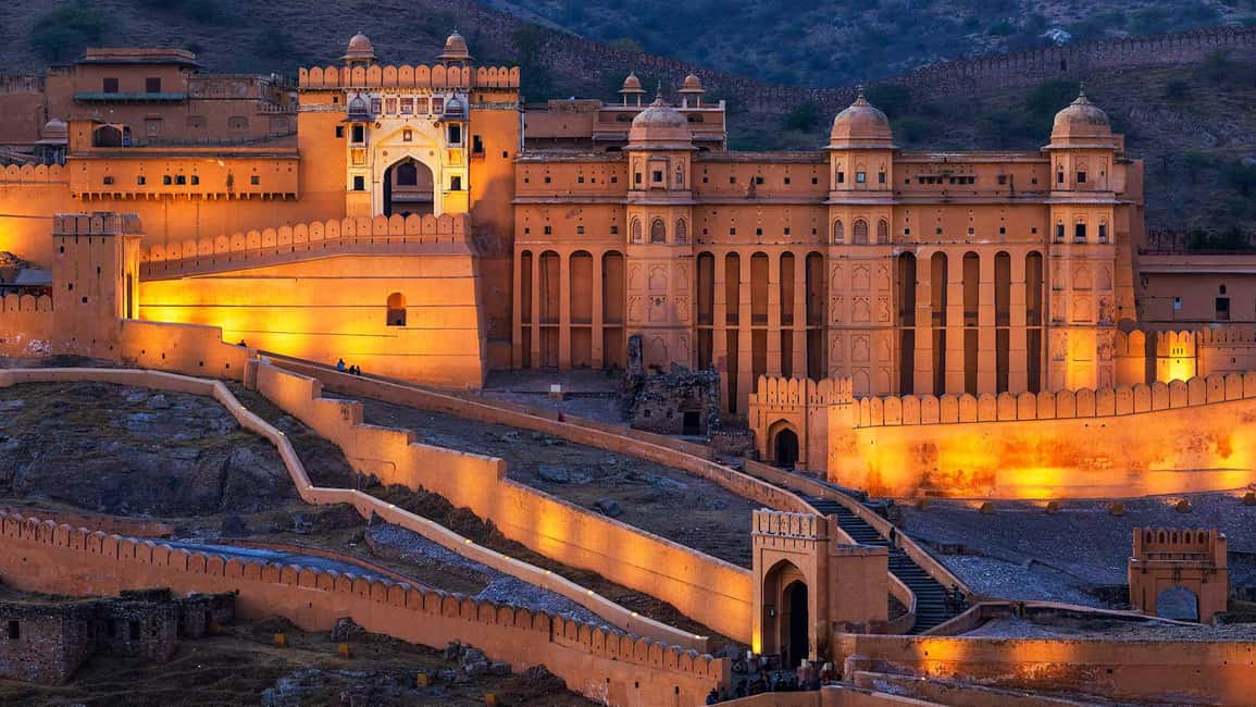From Delhi: 3-Day Private Golden Triangle Tour with Hotels - Fatehpur Sikri on the Way to Jaipur: UNESCO With a Transit-Friendly Flow