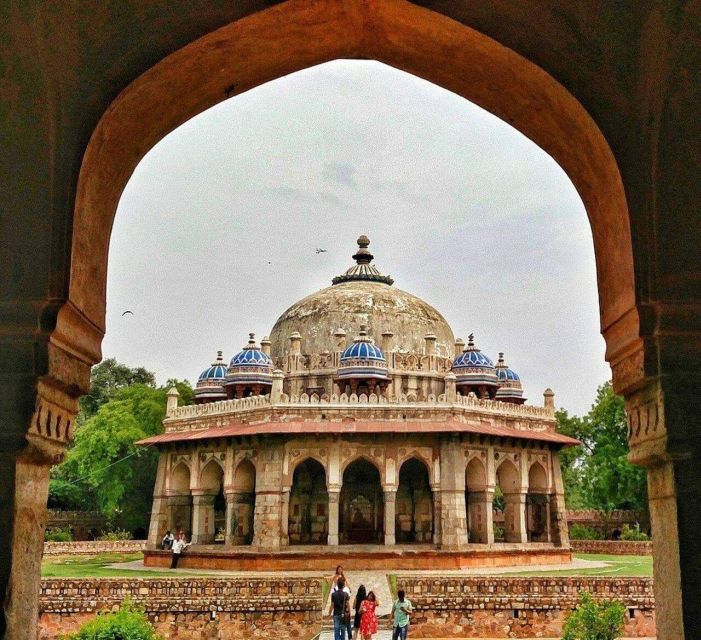 From Delhi: 3-Days Golden Triangle with Fatehpur Sikri - Jaipur Day 3: Amber Fort, Panna Meena ka Kund, and City Palace