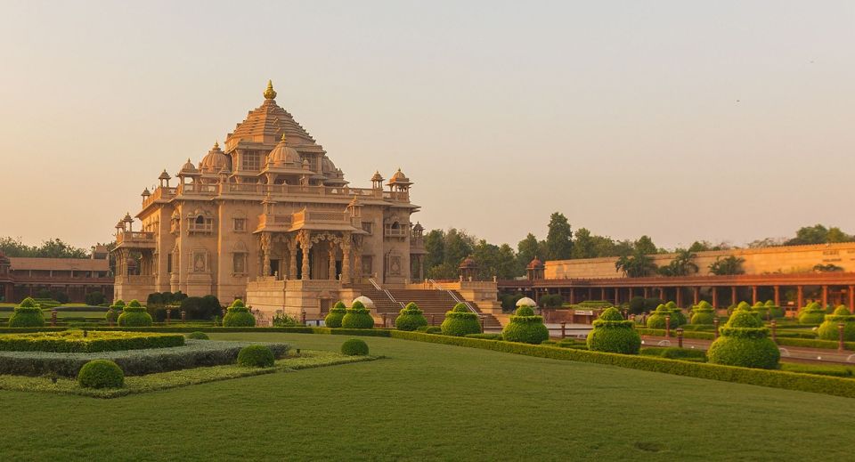 From Delhi: 3-Days Private Golden Triangle Tour with Hotel - Who should book this Golden Triangle tour, and who should skip it?