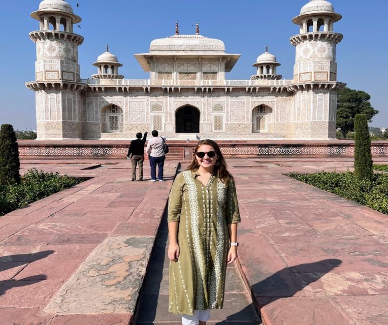 From Delhi: 4-Days Golden Triangle Tour & Ranthambore Safari - Delhi power stops: Jama Masjid, Chandni Chowk rickshaw, Qutub Minar and Lotus Temple