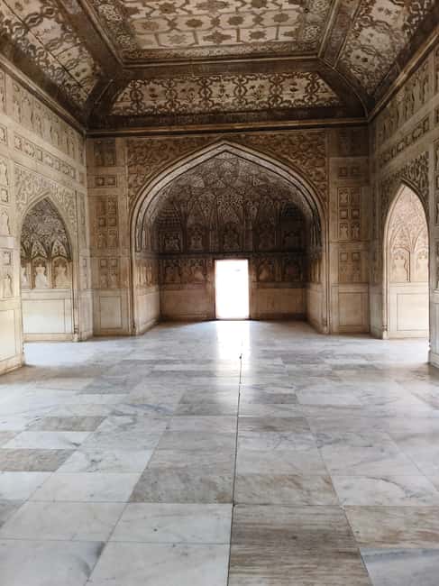 From Delhi: 5 Days Golden Triangle Tour - Price and logistics: is $129 per person good value?