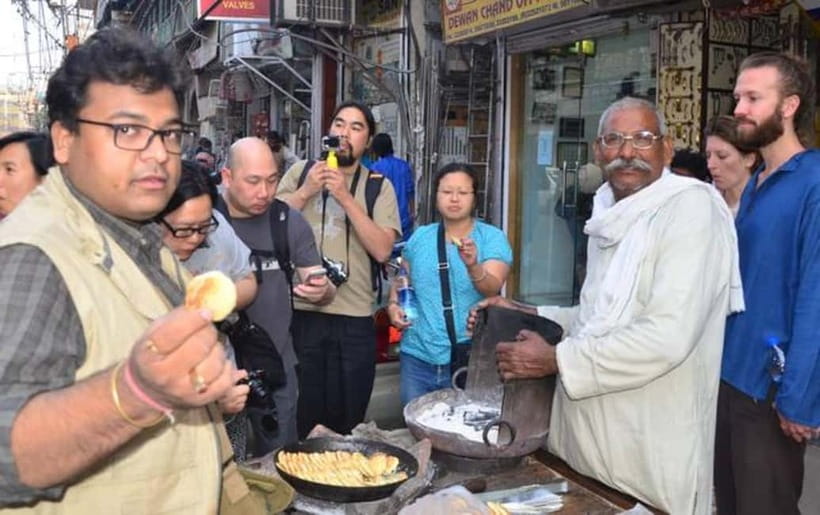 From Delhi Airport: Layover Guided Old & New Delhi Tour - Lunch and what’s on your dime