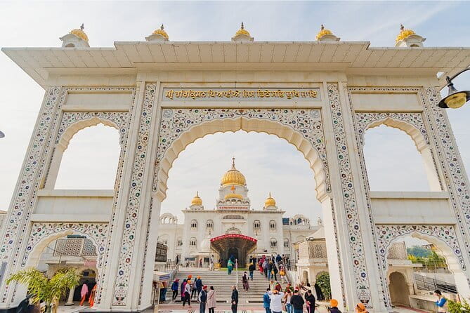 From Delhi : All Inclusive Taj Mahal Tour by Gatimaan Express - Lunch at a 5-star hotel: a comfort break you should plan for