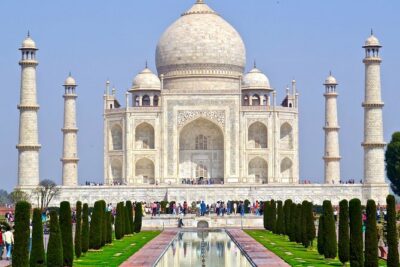 From Delhi: All-Inclusive Taj Mahal Tour by Train with Escort - The day’s schedule: 6:30 pickup to 7:30 return