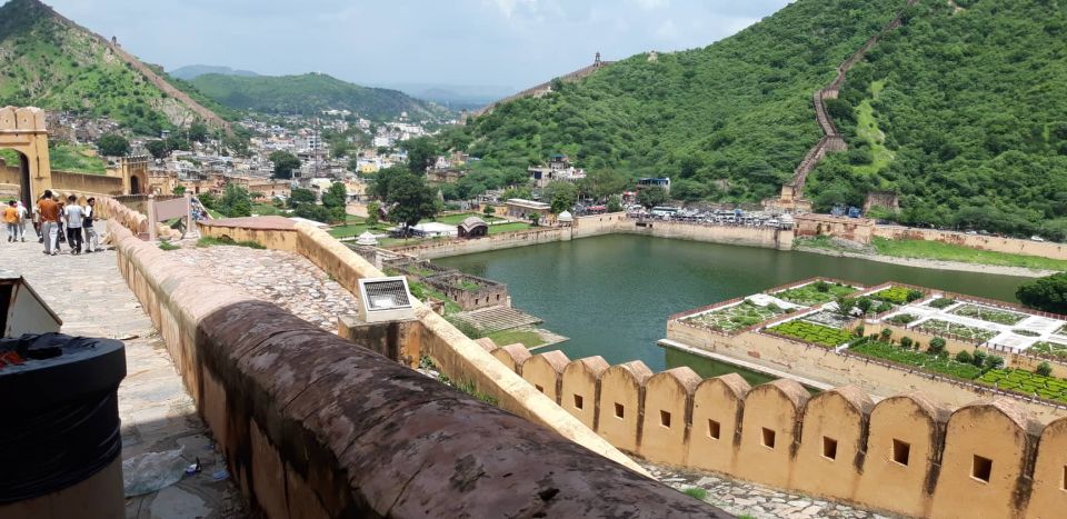 From Delhi: Day-Trip to Jaipur with Hotel Pickup - Albert Hall Museum and Ram Niwas Gardens: what you should expect