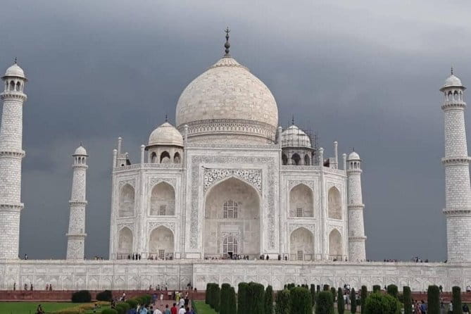 From Delhi : Full Day Taj Mahal & Agra Tour by Car - Guides and drivers: the names and what they do well