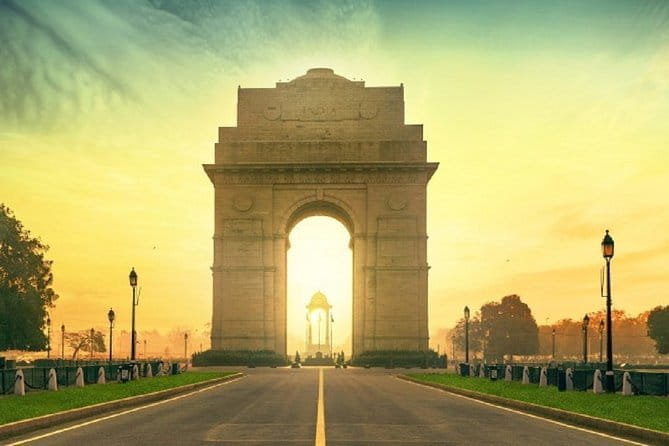 From Delhi : Full Day Taj Mahal & Agra Tour by Car - Lunch, breaks, and comfort on a long day