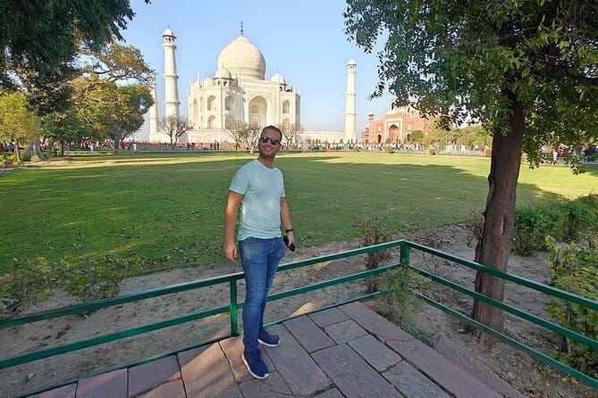From Delhi : Full Day Taj Mahal & Agra Tour by Car - Should you book this Delhi-to-Agra day trip by car?