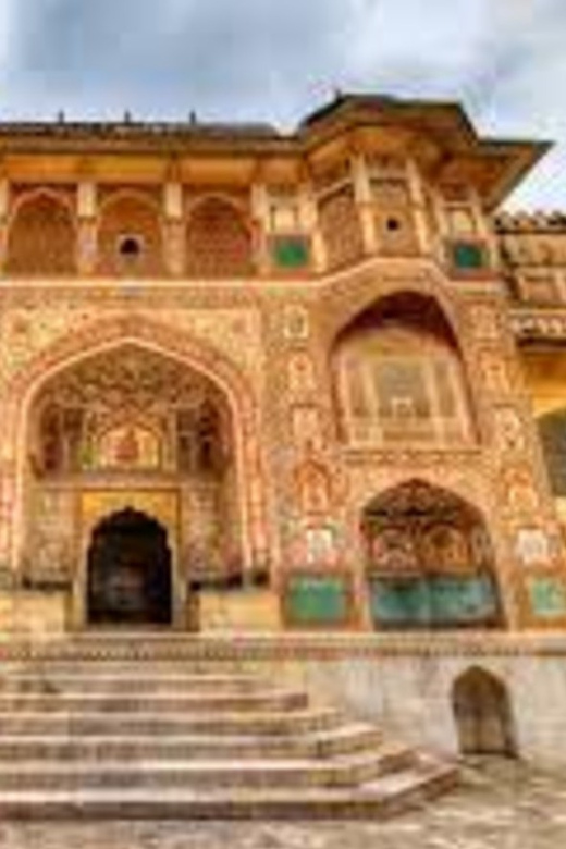 From Delhi: Jaipur Private Full-Day Guided Tour - Jantar Mantar: when Jaipur does science with stone instruments