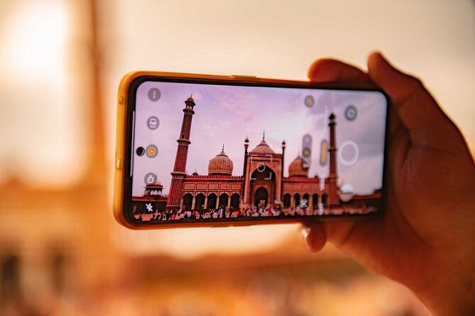 From Delhi: New and Old Delhi Private Sightseeing Tour - Qutub Minar and Lotus Temple: Monument Contrast in One Day