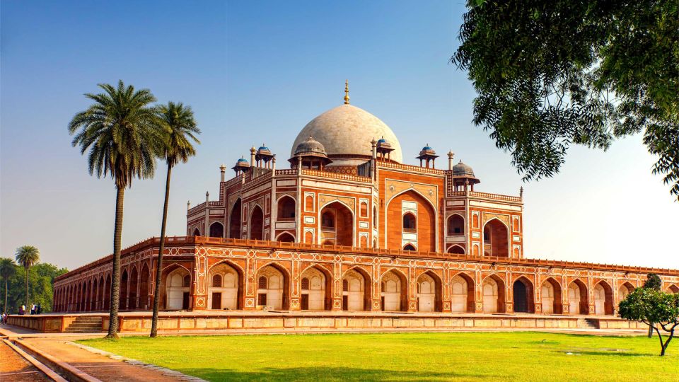 From Delhi: Old and New Delhi Sightseeing Tour with Guide - One Day, Two Delhis: how the route stays worth your time