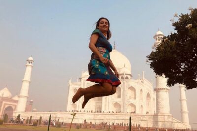 From Delhi : Private Day Trip to Taj Mahal & Agra Fort by Car - All Inclusive - Entering the Taj Mahal: Morning Light and Guide Help for Photos