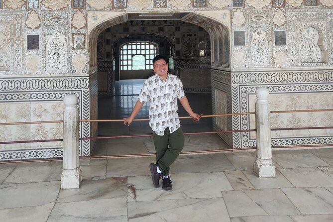 From Delhi : Private Jaipur Day Tour By Car - All Inclusive - City Palace: where Mughal and Rajput blend in one complex