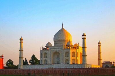 From Delhi Private Taj Mahal and Agra full day Tour All Inclusive - Your guide and the morning flow in Agra