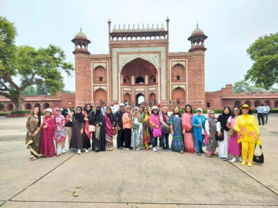From Delhi: Same Day Taj Mahal, Agra Day Tour By Car - Private Car and Pickup: Delhi-to-Agra Without the Headaches