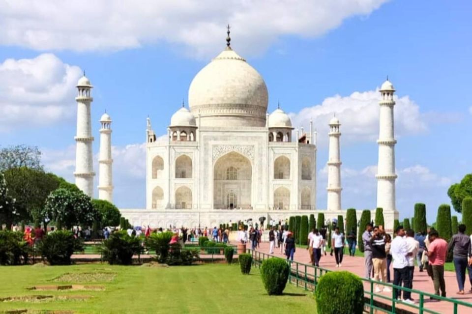 From Delhi: Same Day Taj Mahal, Agra Day Tour By Car - Agra Fort: The Red Sandstone Stop That Adds Context