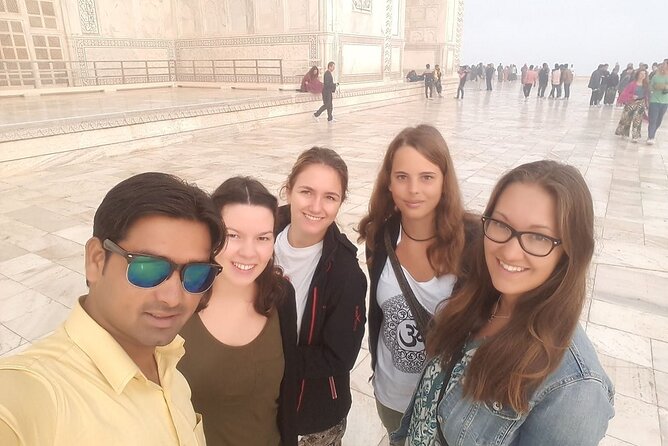 From Delhi: Same Day Taj Mahal Tour By Car - Private AC car logistics: comfort you’ll notice during the ride