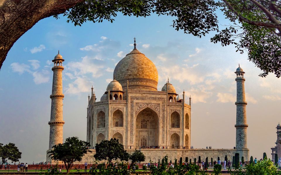 From Delhi: Sunrise Taj Mahal & Agra Private Day Trip By Car - Leaving Delhi in the dark: what the 2–3 AM pickup really means