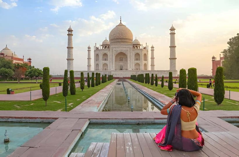 From Delhi: Taj Mahal, Agra Fort & Fatehpur Sikri Day Trip - Key things that make this tour work